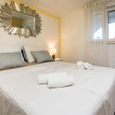 Apartament With A Parking Space - 20220 *
